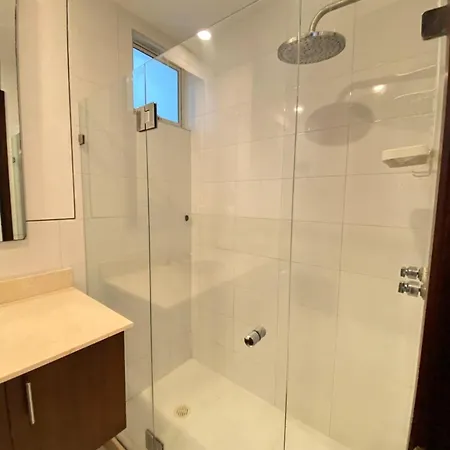 Apartamento Excepcionales Con Acceso Directo Al Mar En Morros 922 *