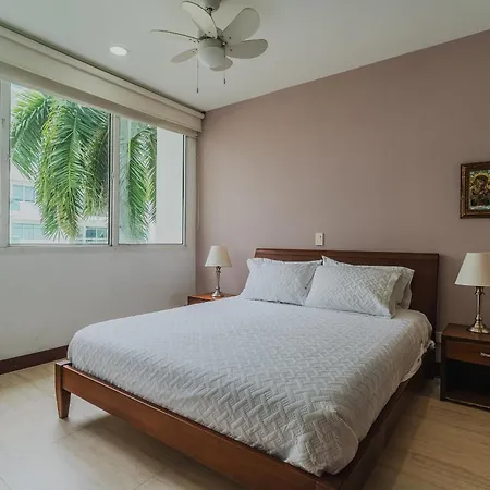 Apartamento Excepcionales Con Acceso Directo Al Mar En Morros 922 *